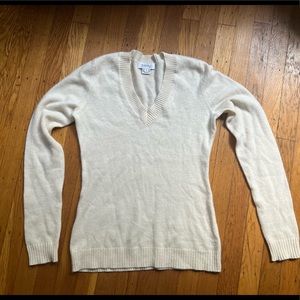 100% Pure Cashmere V-neck Sweater